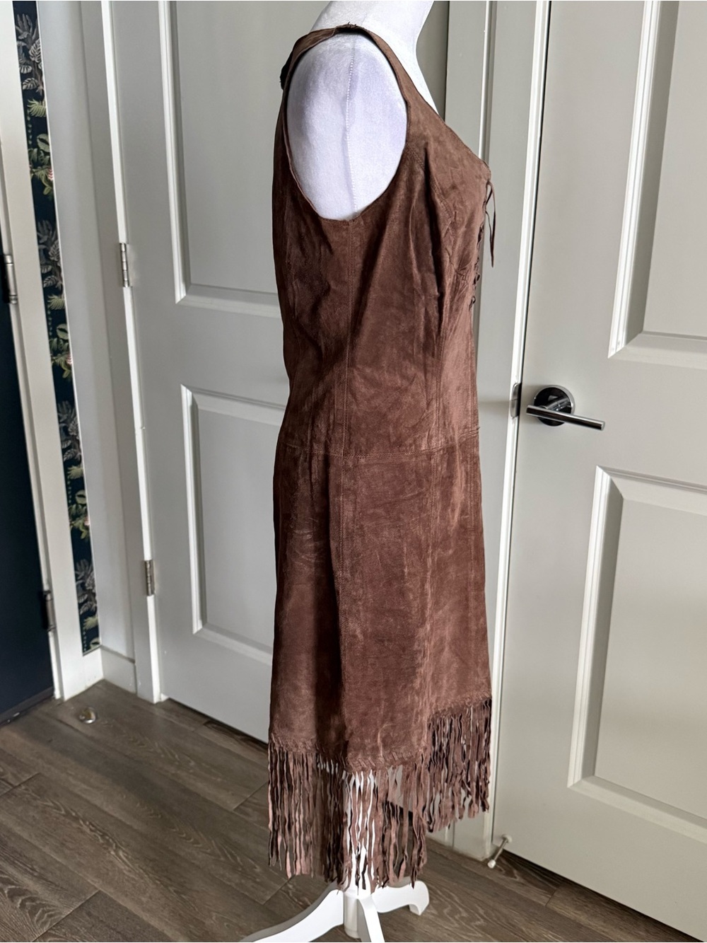 Vintage 90s ECI New York Brown Leather Sheath Dress with Fringe Hem Size 8 - Picture 3 of 9